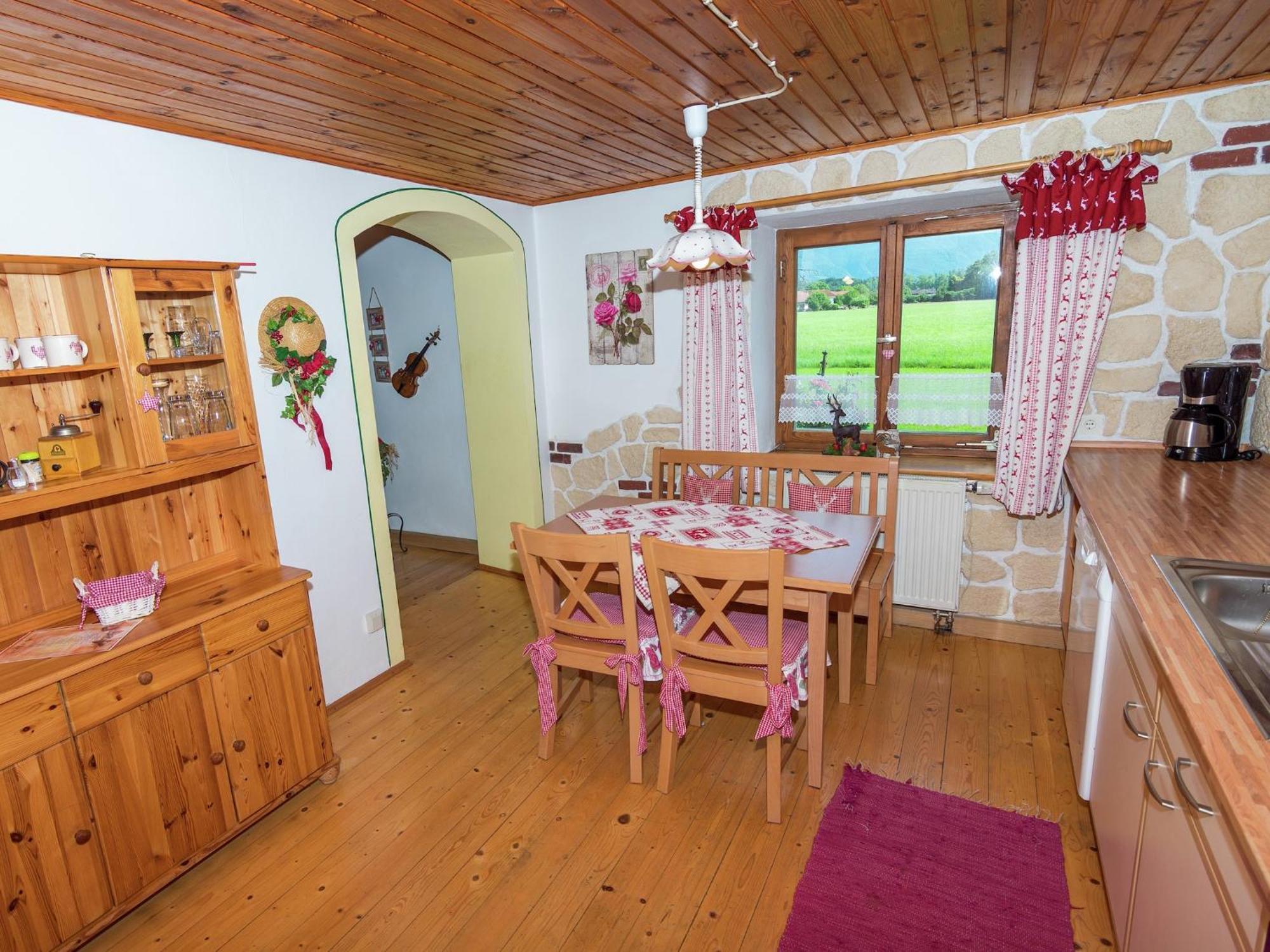 Alluring Holiday Home In Ubersee With Whirlpool 외부 사진