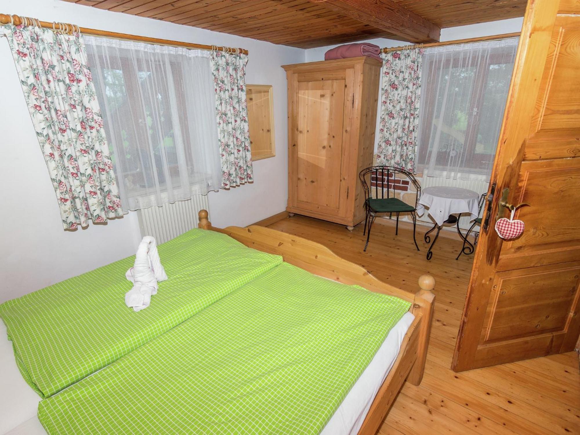Alluring Holiday Home In Ubersee With Whirlpool 외부 사진