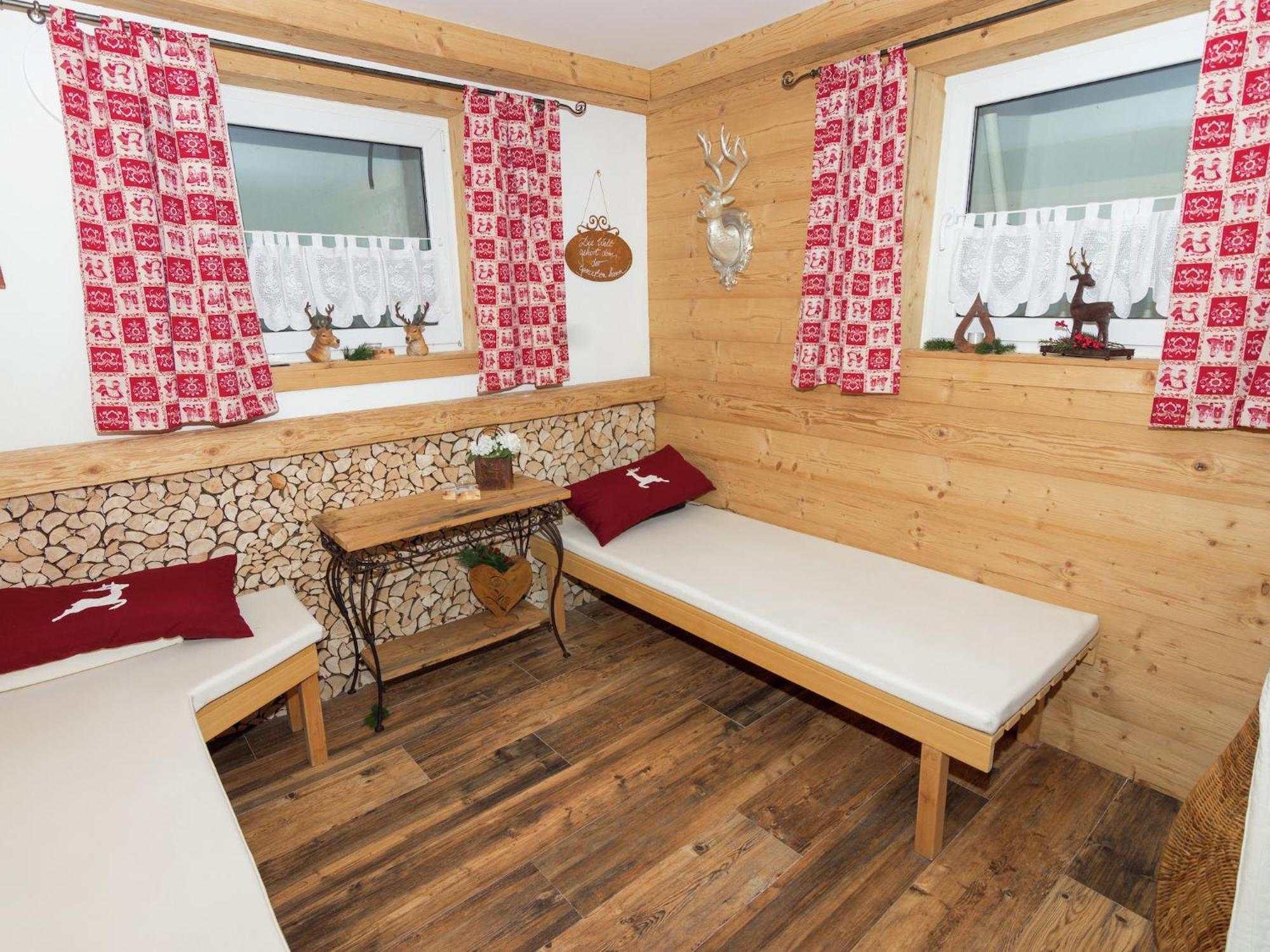 Alluring Holiday Home In Ubersee With Whirlpool 외부 사진