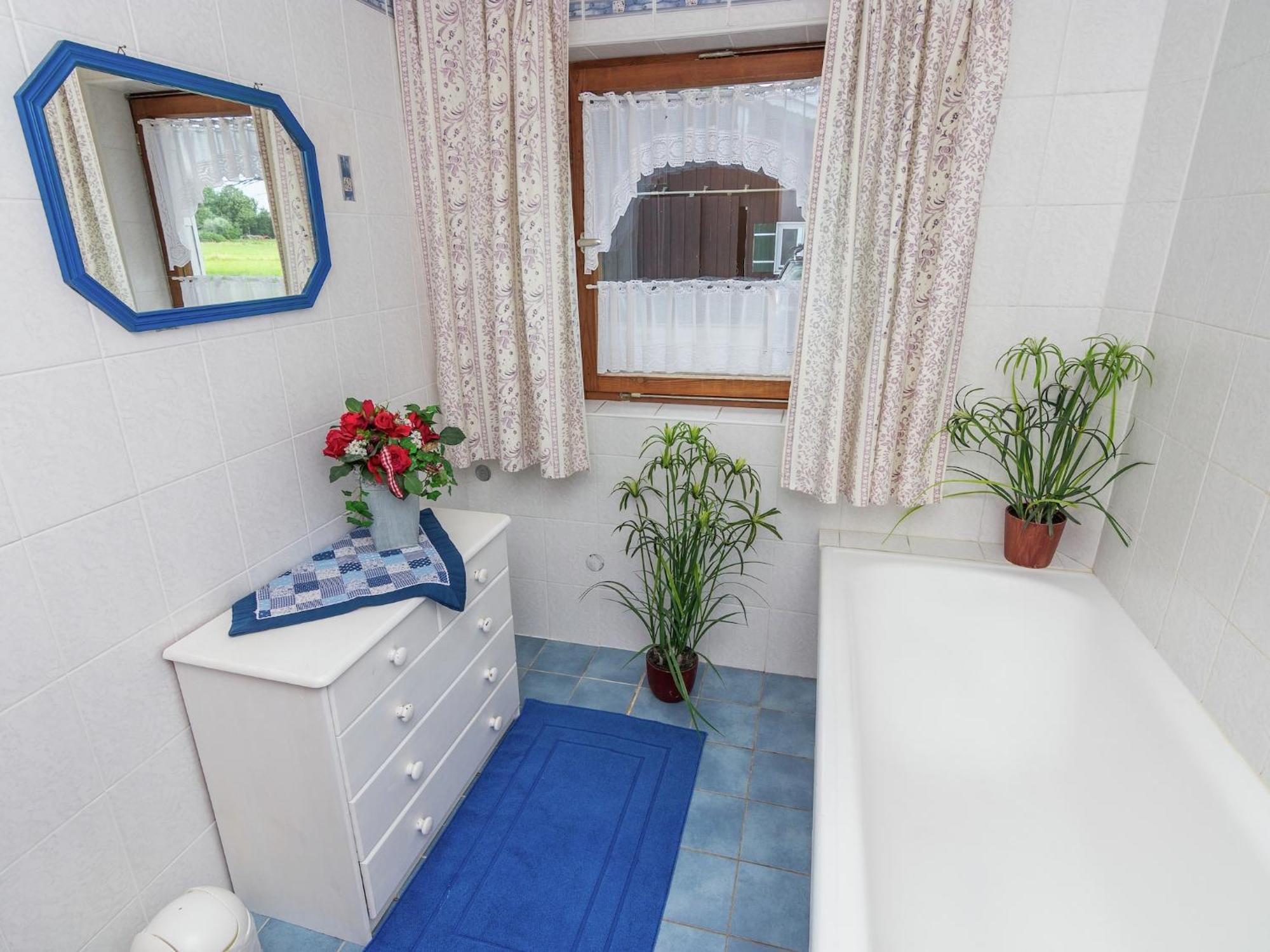 Alluring Holiday Home In Ubersee With Whirlpool 외부 사진