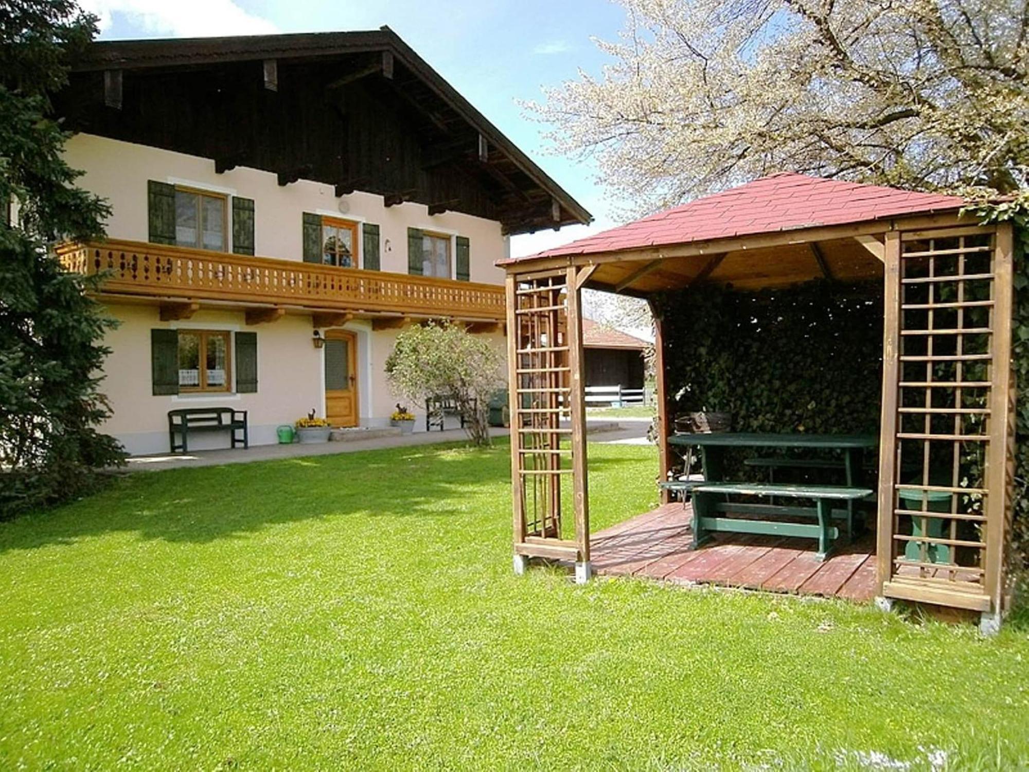 Alluring Holiday Home In Ubersee With Whirlpool 외부 사진