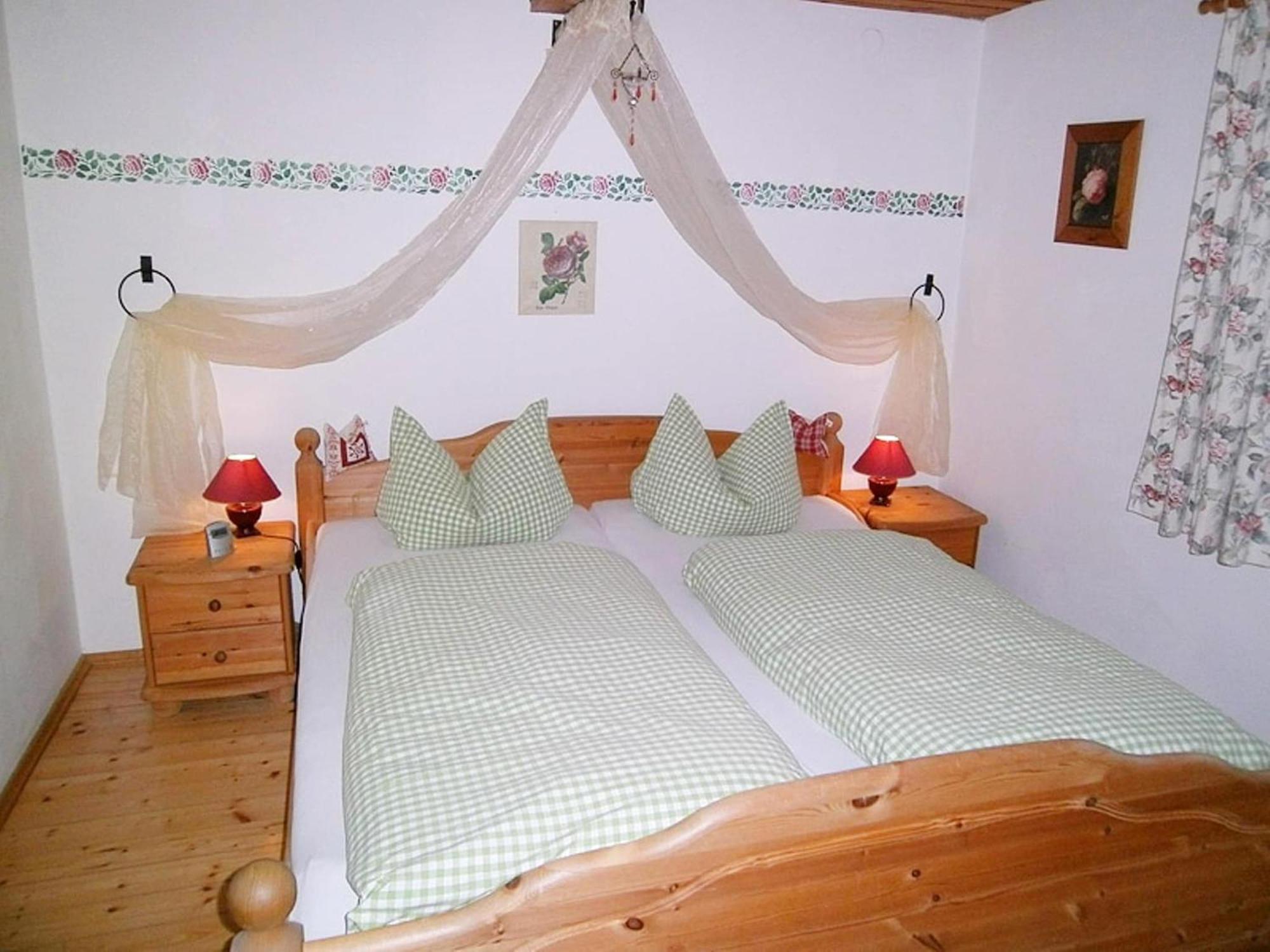 Alluring Holiday Home In Ubersee With Whirlpool 외부 사진